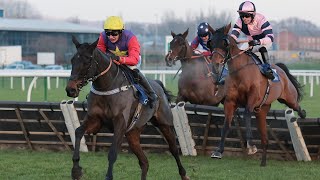 DASHEL DRASHER amp PAISLEY PARK serve up Long Distance Hurdle thriller at Newbury [upl. by Mitman]