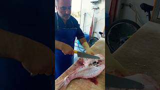 Fillet in an easy way at home fishcutting [upl. by Carling]