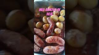 Linguiça assada xom batata 😋😋 [upl. by Leontyne]