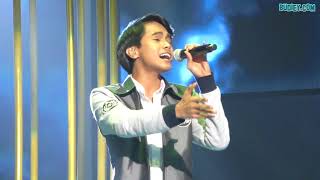 Ariff Bahran Nyanyi Lagu SEJARAH MUNGKIN BERULANG di Konsert BIG STAGE [upl. by Idonna]