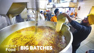 How Sikh Chefs Feed 100000 People At The Gurudwara Bangla Sahib Temple In New Delhi India [upl. by Dearborn305]