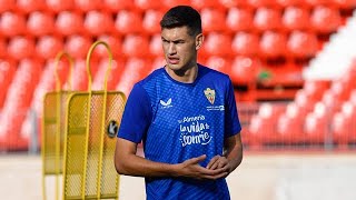 César Montes es fuertemente criticado en el Almería [upl. by Merralee]