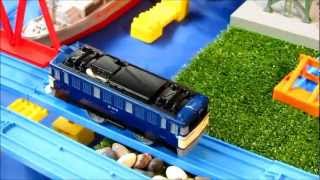 Plarail TOMICA EF6019 Hypercity Super Freight set unboxing review and first run [upl. by Arriec]