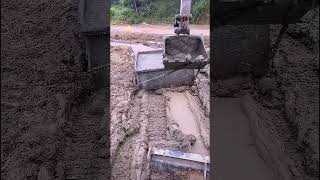 Backward process of excavator holding cement slurry [upl. by Aible667]