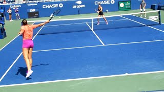 Aryna Sabalenka amp Paula Badosa Experiment with 1 Handed Backhands at Practice [upl. by Kally]