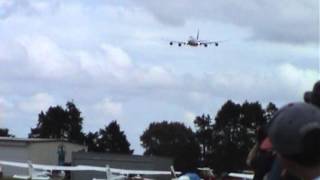 Boeing 747400 High Speed Low Pass [upl. by Olvan]