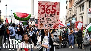 Thousands of proPalestinian protesters march through central London [upl. by Earlie]