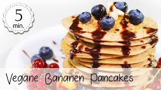 Vegane Bananen Pancakes  Bananen Pfannkuchen Rezept ohne Ei  Vegane Pfannkuchen  Vegane Rezepte [upl. by Jessen]