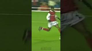 Kanu  Mind Tricking goalkeepers 🪄  19992000 [upl. by Gayleen]