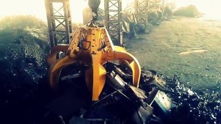 Electro Hydraulic Orange Peel Grab for Scrap Handling [upl. by Serg372]