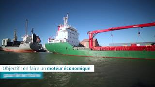 Calais Port 2015  la fabrication des XBlocs [upl. by Clay20]