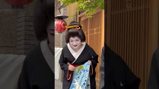 Masanao as new geikoThis is special day in kagai geisha maiko teahouse japaneseculture 芸妓 [upl. by Eitten]