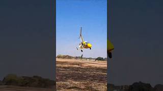 Magni M16 Gyrocopter performing a very low fly past over Springs Aerodome FASI [upl. by Notniw]