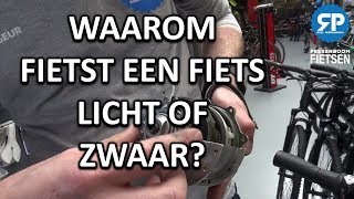 WAAROM FIETST EEN FIETS LICHT OF ZWAAR zo zit dat [upl. by Cobby868]