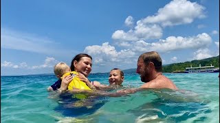 Swimming for the first time on a Philippine beachthe water is crystal clear my family is delighted [upl. by Oijres]