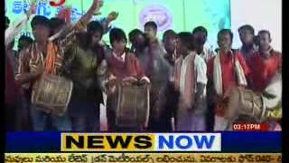 Oggu Dolu Artists Agitations in Telugu Mahasabhalu  TV5 [upl. by Mcgraw]