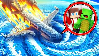 JJ and Mikey Survive The AIRPLANE Crash in VORTEX in Minecraft Maizen [upl. by Francyne159]