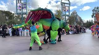 Magic Happens Parade returns to Disneyland Today was the very first show [upl. by Studnia139]