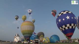 2016  22nd FAI World Hot Air Balloon Championship 20161105PM mass ascension [upl. by Ileane382]