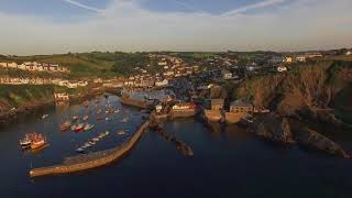 The Lookout Holiday Apartments Mevagissey [upl. by Judah]