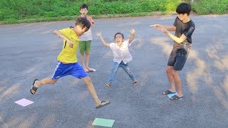 Kids Go To School Play Jumping In the Circle  Kids Blindfolded Beat Fruits Childrens Song [upl. by Rosemary]