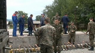 Bosnia trata de luchar contra las armas ilegales [upl. by Nelrac]