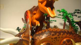 LEGO TYRANNOSAURUS REX VS TRICERATOPS [upl. by Eillehs]