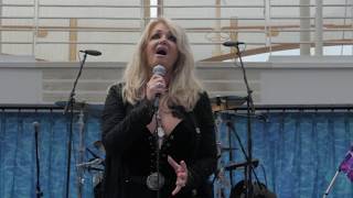 Bonnie Tyler amp DNCE sing Total Eclipse of the Heart on Royal Caribbean [upl. by Nilyarg514]