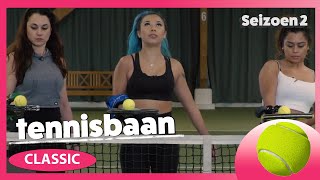 Hooligirls  Tennisbaan SE02E03 [upl. by Rednasyl]