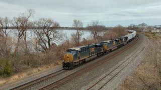 Intermodal I00920 rounding Onondaga Lake [upl. by Eirahcaz]