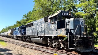 FEC EMD GP402 432 amp 428 Lead Job 79 Near Downtown Jax [upl. by Oilenroc613]