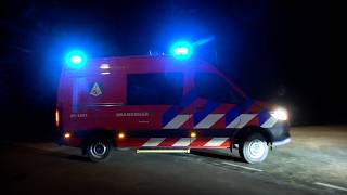 Primeurs P1 Brandweer Buitenpost Zoutkamp amp OvD NO Fryslân naar mogelijke persoon te water [upl. by Peti376]