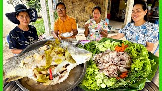 Steamed fish And Pork In Hot Pot Delicious Khmer Rice noodle With Pou Poves Family [upl. by Albertina260]