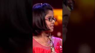 Uthara Unnikrishnan award for Azhagu SIIMA World Of Music Tributes [upl. by Nuhsed329]