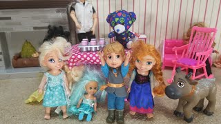 Kristoffs Surprise Birthday Party Elsia and Annia videos [upl. by Yalhsa]