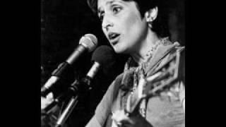 JOAN BAEZ  Txoria Txori [upl. by Arres]