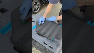 How to deep clean your car mats 💡 satisfyingshortsdetailing [upl. by Kalk]