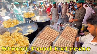 60 Rs CHEAPEST PAKISTANI STREET FOOD BREAKFAST IN THE ROADSIDE  KASURI SWEETS HALWA PURI [upl. by Nyliret752]