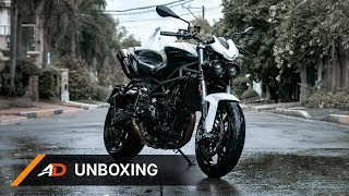 Moto Morini Corsaro 1200 ZZ  Unboxing [upl. by Morice]