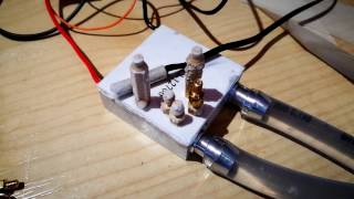 Peltier thermoelectric cooler test timelapse  TEC112706 [upl. by Joao]