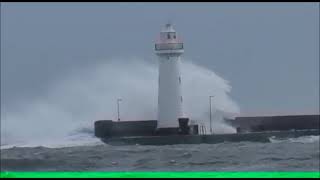 STORM BARRA HITS THE NORTHERN IRISH COAST at DONAGHADEE LIGHTHOUSE AND HARBOUR NORTHERN IRELAND UK [upl. by Cita]