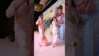 Kalyani Vacha Vacha ❤ The Family Star vijaydeverakonda  mrunalthakur trending dance [upl. by Jolanta]