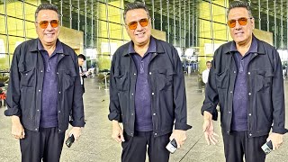 boman Irani Spotted At Airport Haveing Fun [upl. by Nivla]