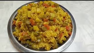 Kathiyawadi Dal khichdi recipe  Khichdi recipe  Charu ki Rasoi [upl. by Yoj]