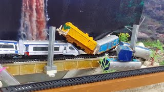 HO Scale Train Model Vande Bharat Express And Hamsafar Express Train Accident [upl. by Astrahan]