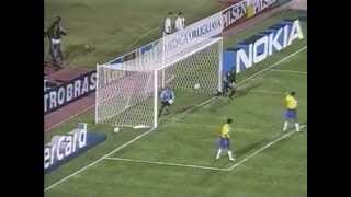 Brasil 3 x 3 Uruguai  Eliminatórias da Copa 2006 [upl. by Bashuk]