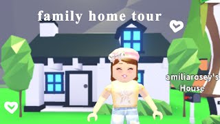 Adopt Me Tiny House Speed Build 1k  Adopt Me Speed Build  House Tour [upl. by Layod483]