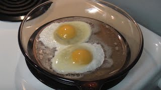 Corning Visions Skillet  Eggs Over Easy a Year Later [upl. by Clapp564]