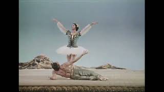 Rudolf Nureyev amp Margot Fonteyn Pas de Deux in LE CORSAIRE ballet 1962 [upl. by Eittocs]