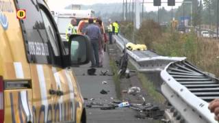 Zwaar ongeluk met vliegend motorblok op A2 bij Eindhoven [upl. by Aarika661]